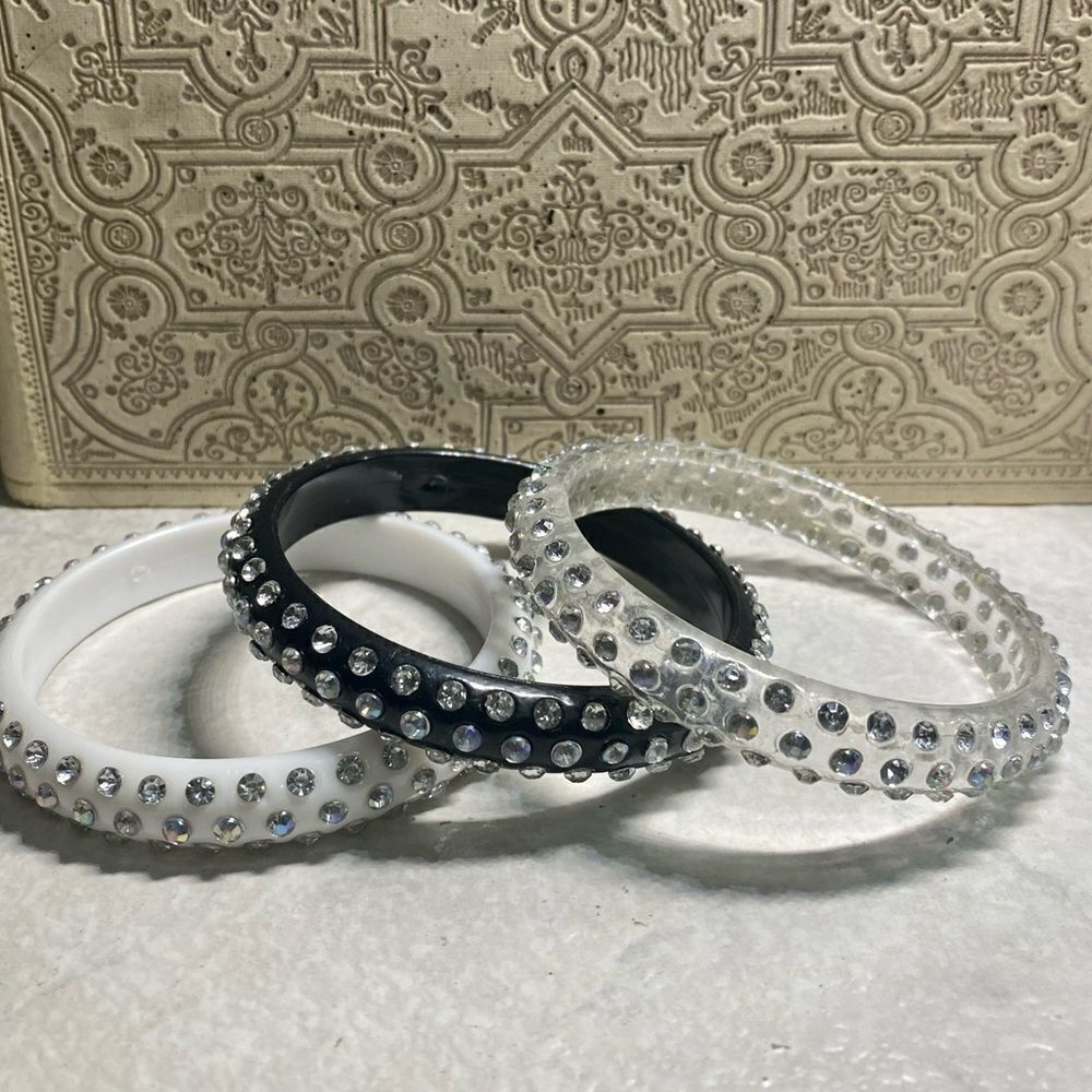 VINTAGE rhinestone studded acrylic bracelet (3)
